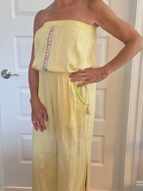 Strapless Yellow Jumpsuit With Stylish Side Slit Legs